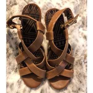 Jessica Simpson Wedges